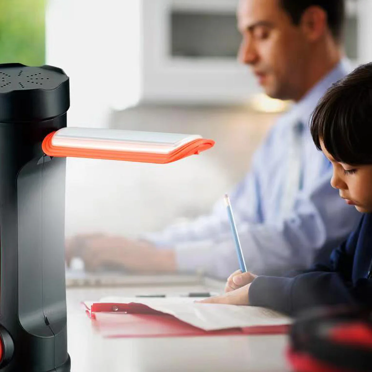 8-in-1 Emergency Weather Radio LED Flashlight - Image 12